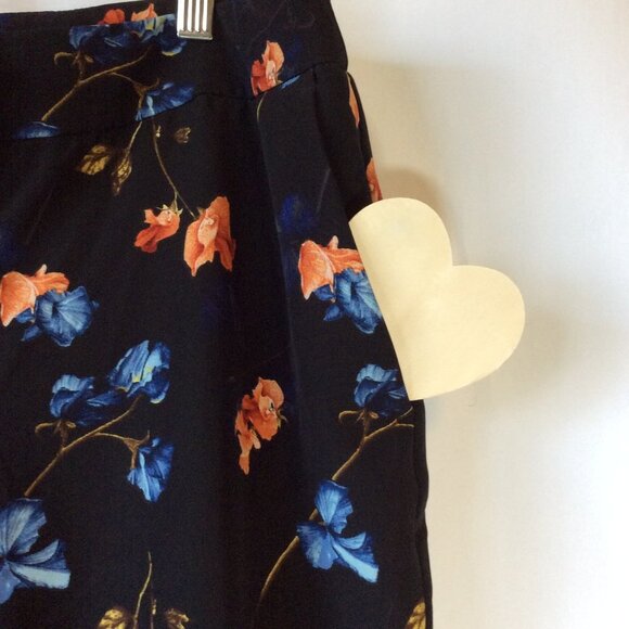 Cynthia Rowley Black Pants With Floral Print Size 8 - Picture 4 of 7